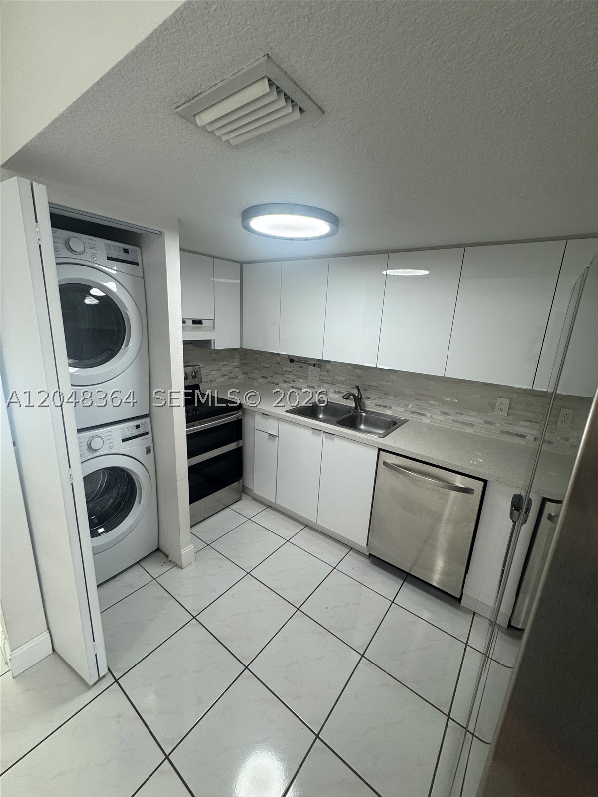 6926 NW 166th Ter #1302, Miami Lakes FL 33014