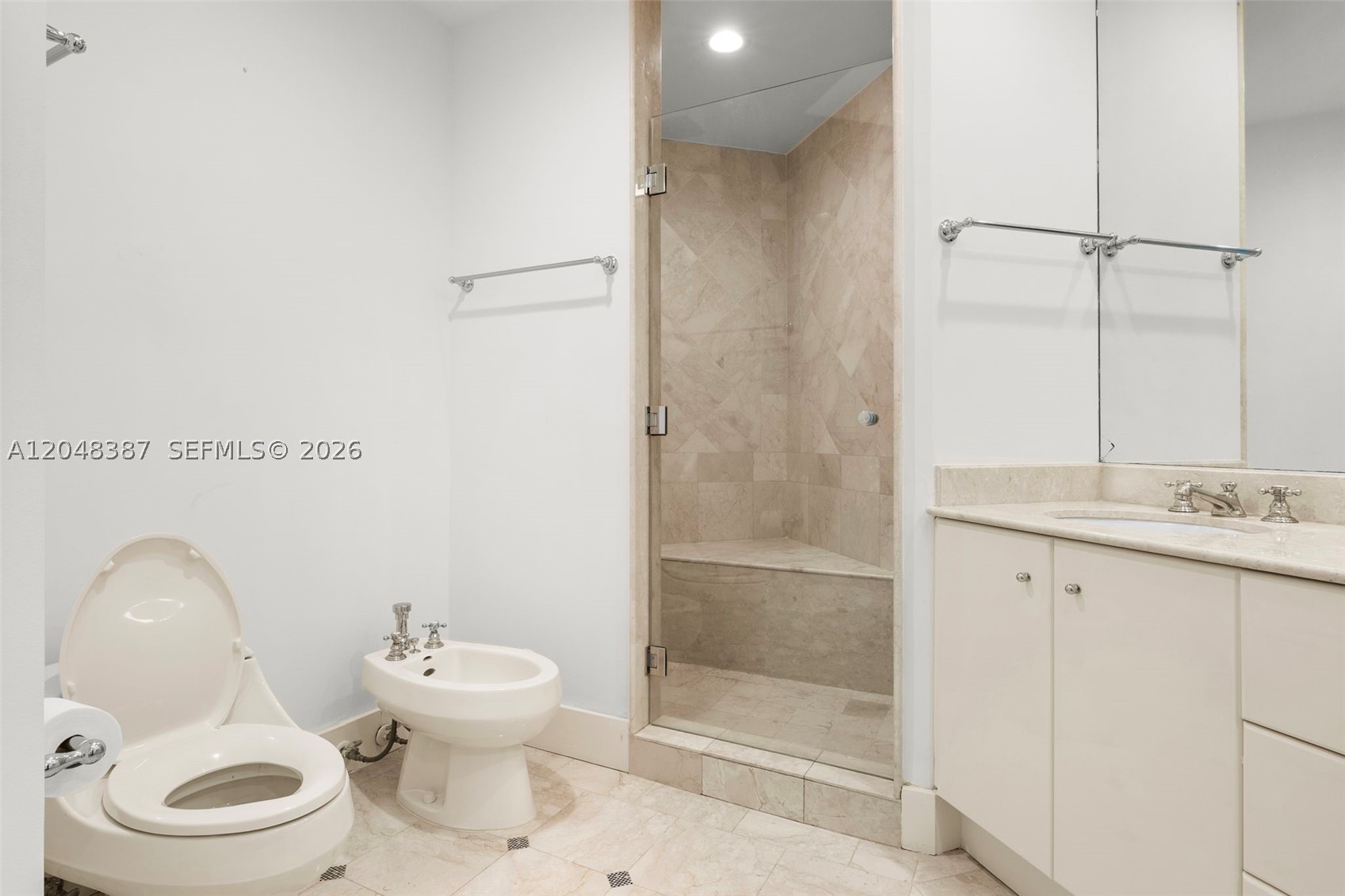 100 S Pointe Dr #501, Miami Beach FL 33139