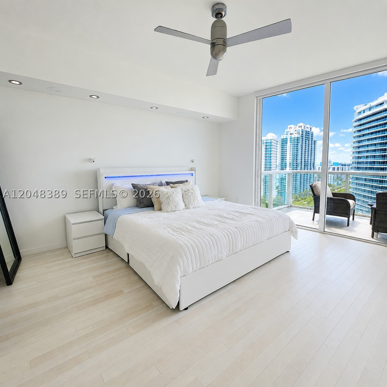 450 Alton Rd #1606, Miami Beach FL 33139