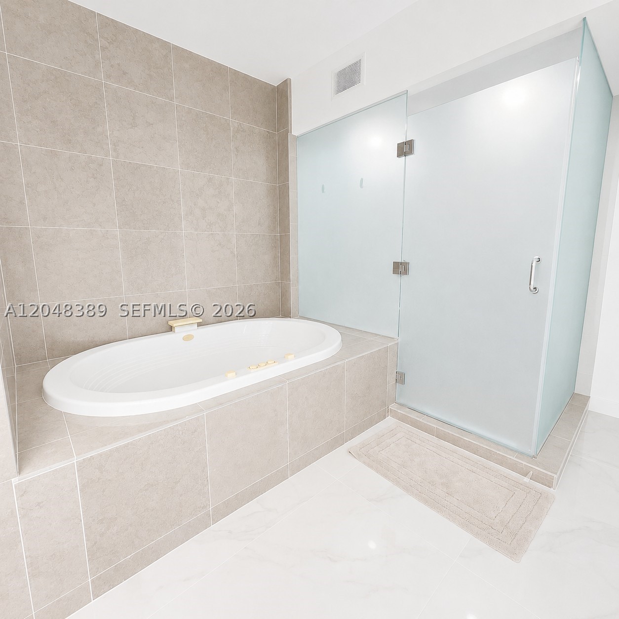 450 Alton Rd #1606, Miami Beach FL 33139