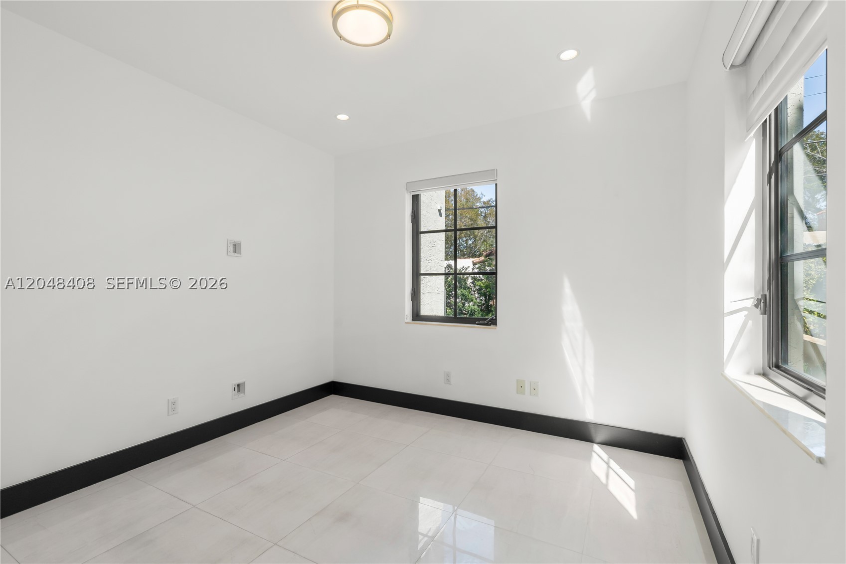 519 Alhambra Cir, Coral Gables FL 33134