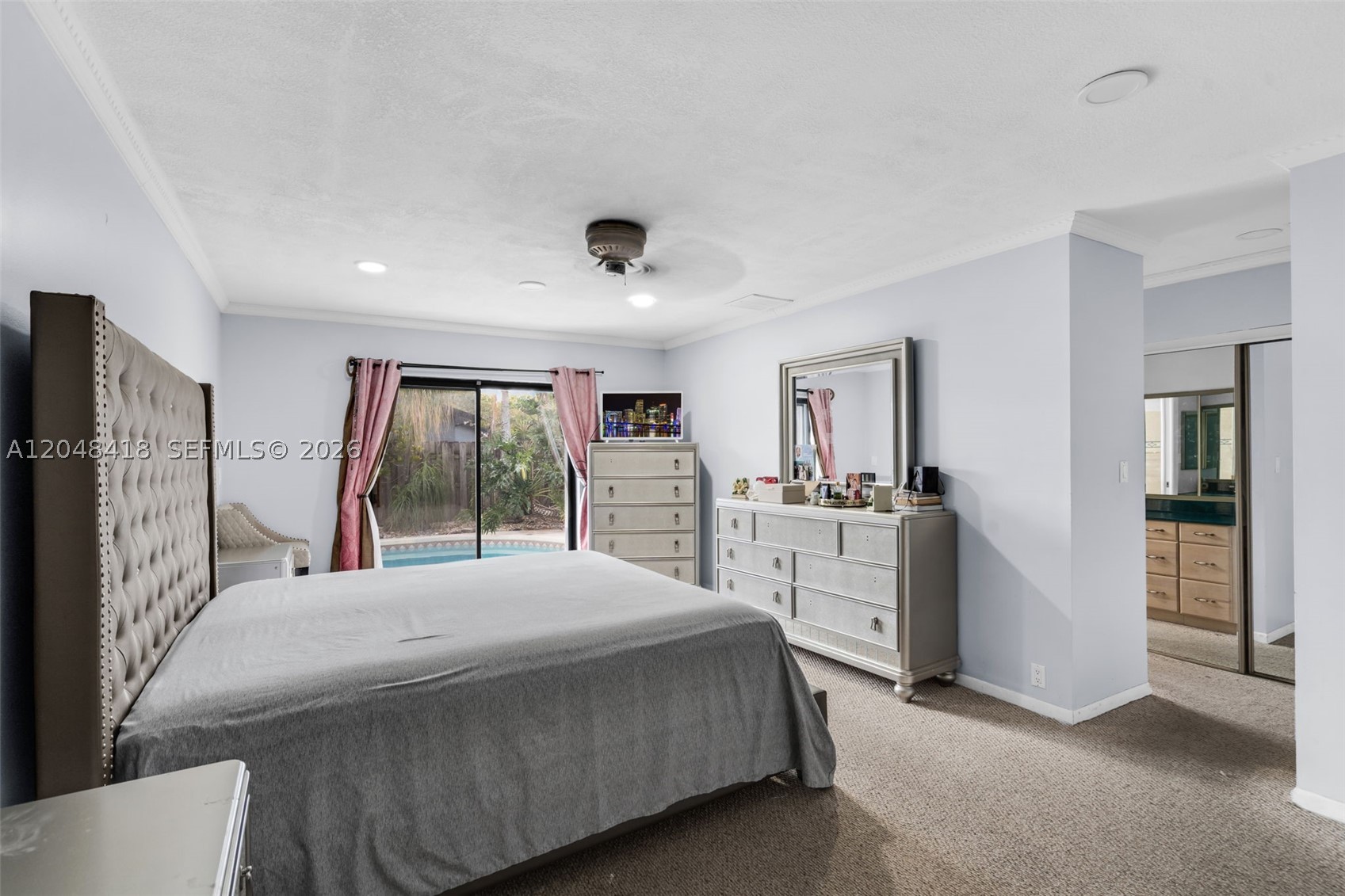8650 NW 46th Ct, Lauderhill FL 33351