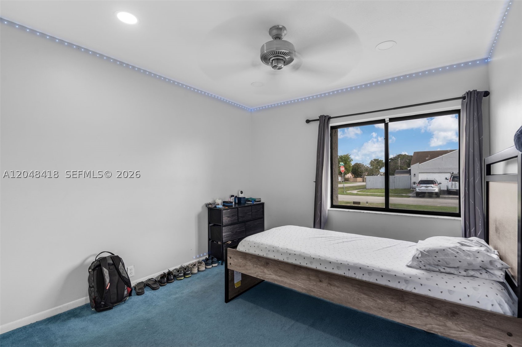 8650 NW 46th Ct, Lauderhill FL 33351