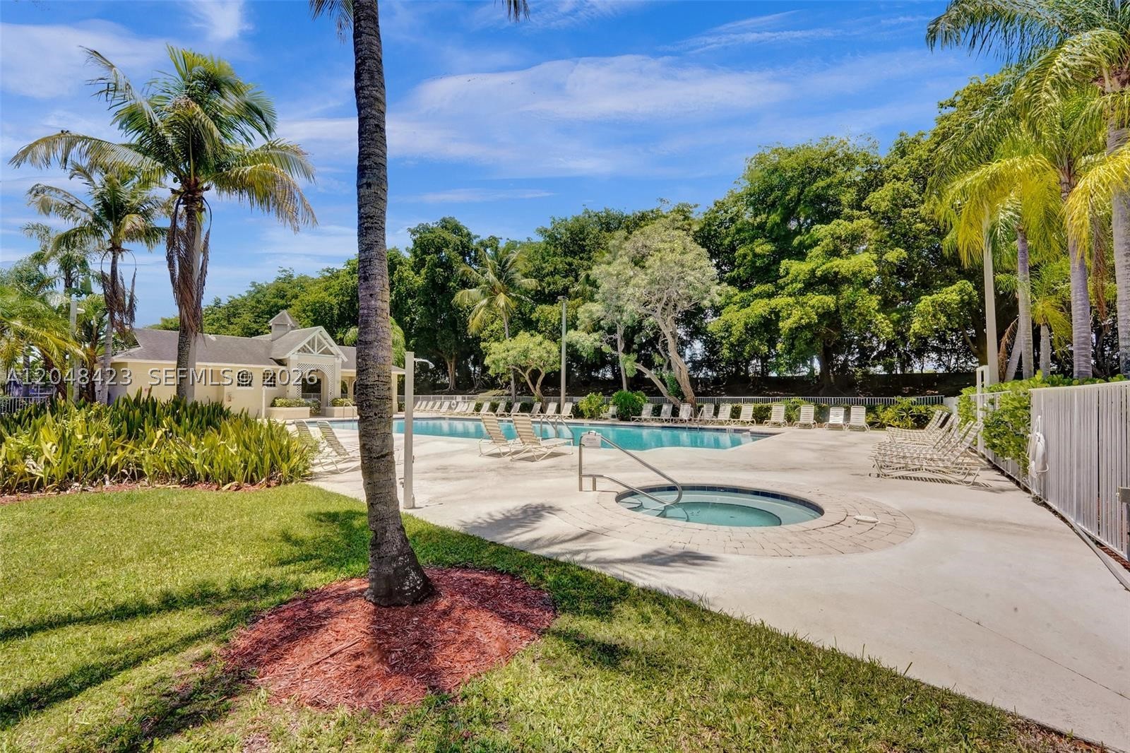 7858 Dixie Beach Cir #7858, Tamarac FL 33321