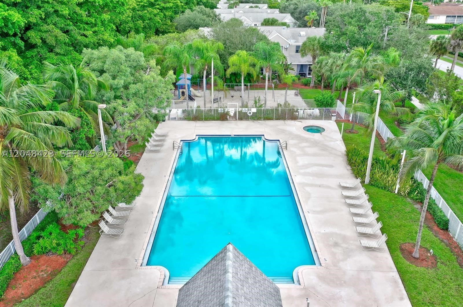 7858 Dixie Beach Cir #7858, Tamarac FL 33321