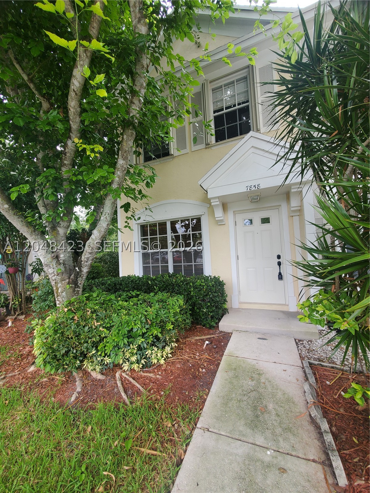 7858 Dixie Beach Cir #7858, Tamarac FL 33321