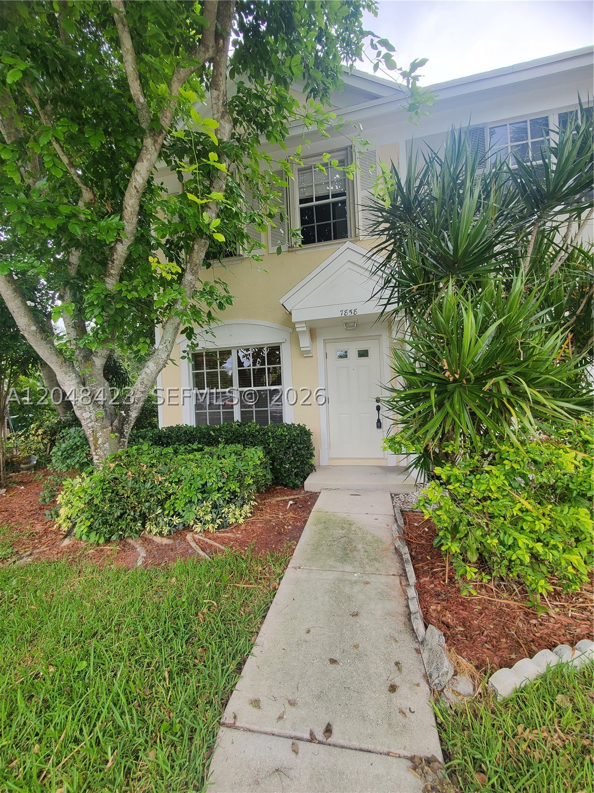 7858 Dixie Beach Cir #7858, Tamarac FL 33321