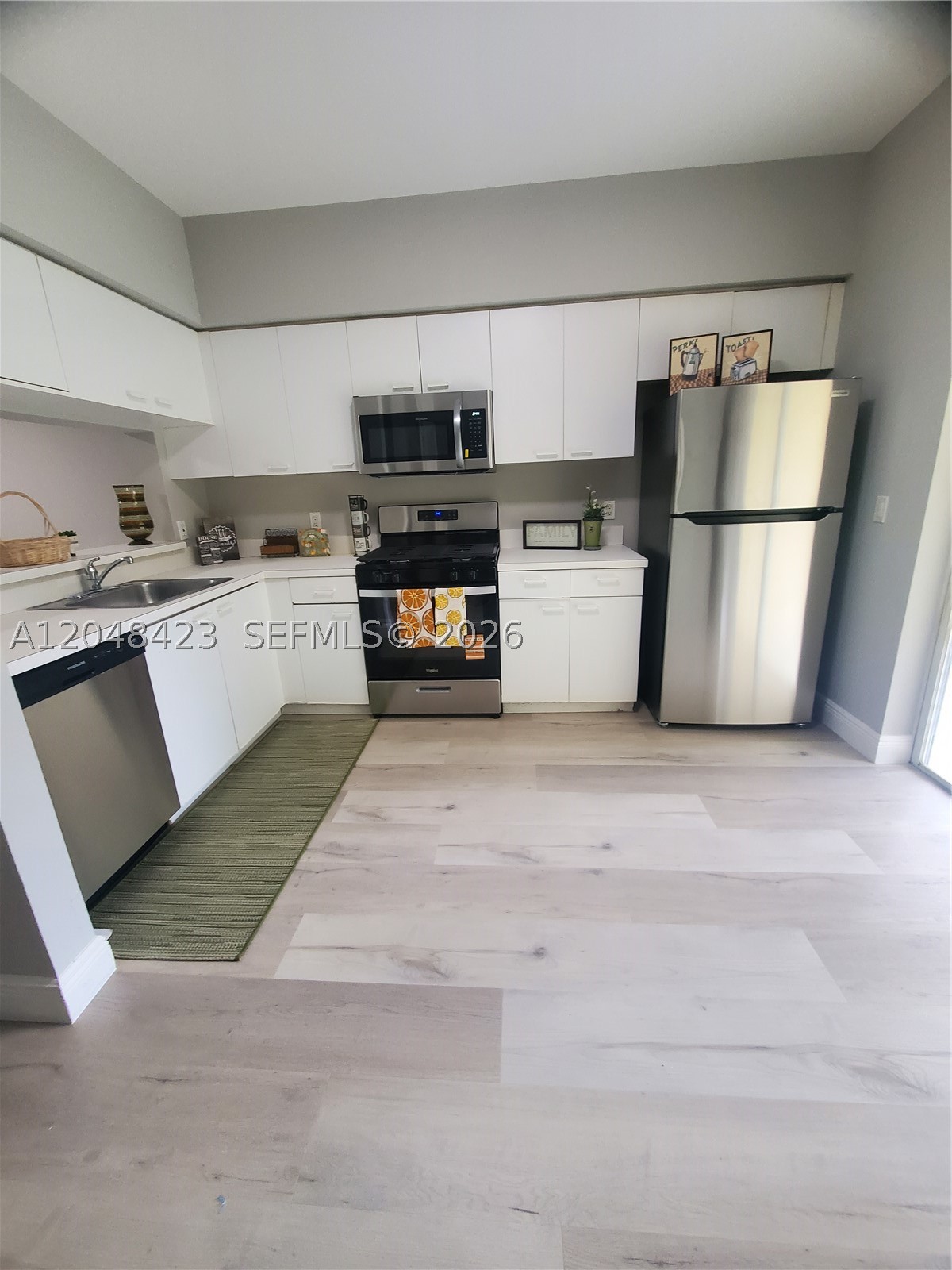 7858 Dixie Beach Cir #7858, Tamarac FL 33321