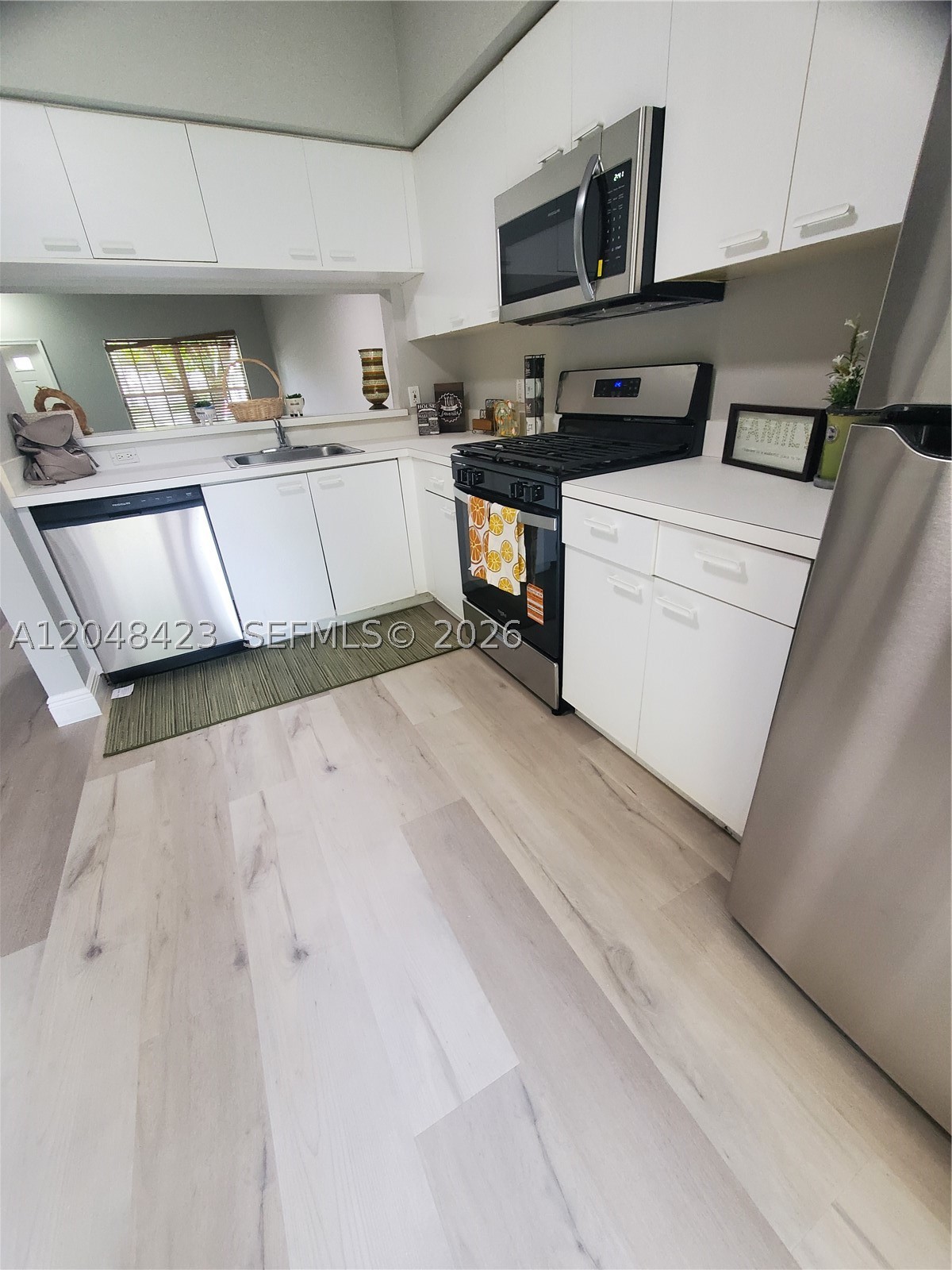 7858 Dixie Beach Cir #7858, Tamarac FL 33321