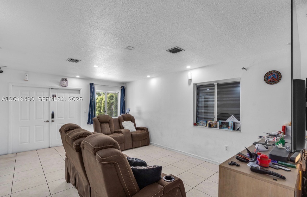 751 NW 70th St, Miami FL 33150