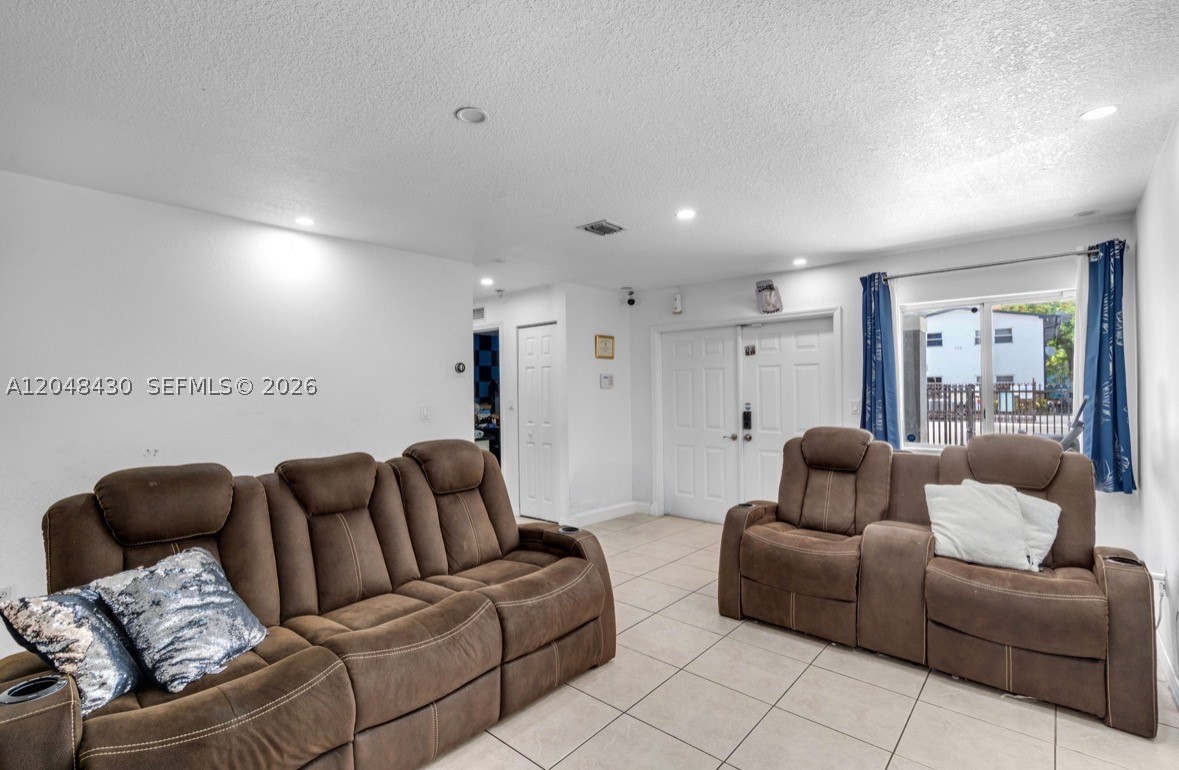 751 NW 70th St, Miami FL 33150