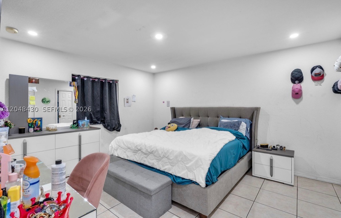 751 NW 70th St, Miami FL 33150