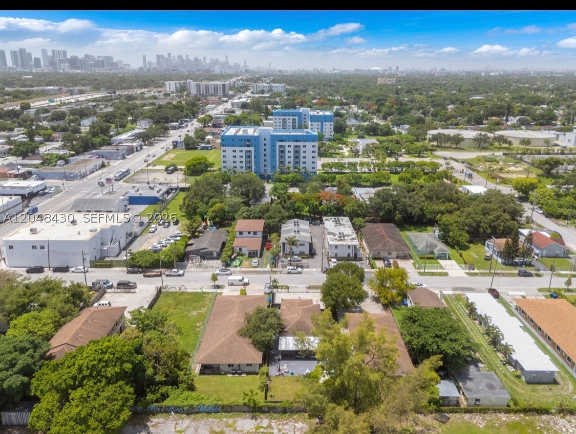 751 NW 70th St, Miami FL 33150