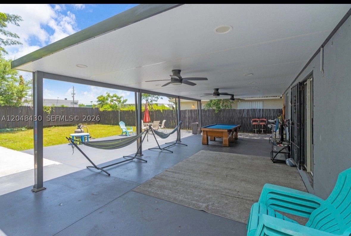 751 NW 70th St, Miami FL 33150