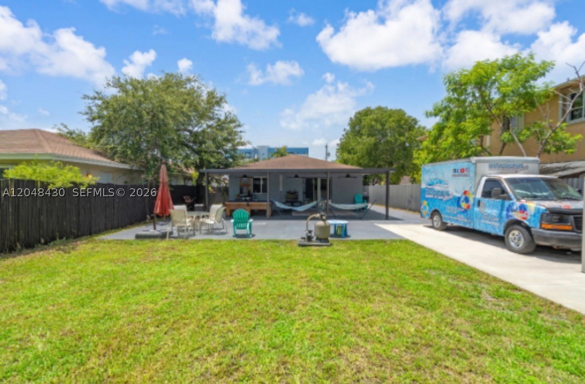 751 NW 70th St, Miami FL 33150