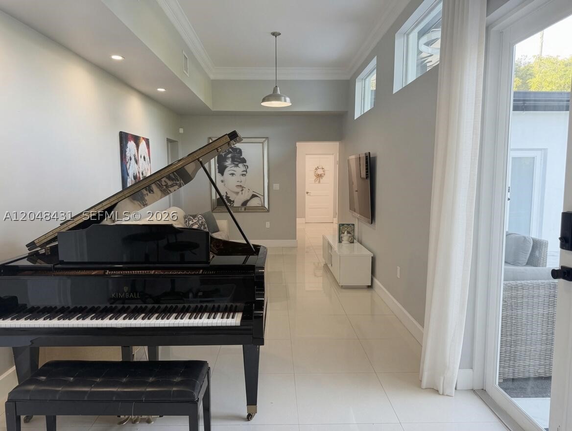 889 NE 97th St, Miami Shores FL 33138