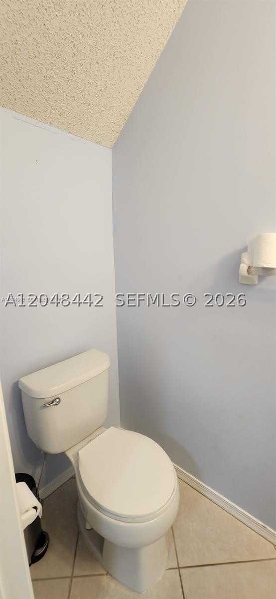 211 Mallory Ct #211+ DEN/OFFICE SPACE, Weston FL 33326