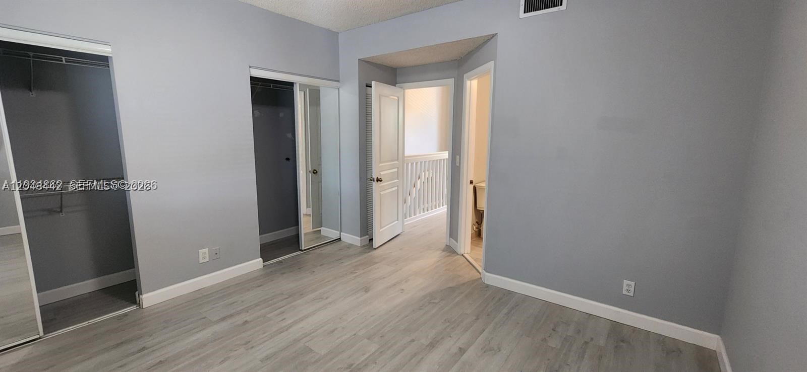 211 Mallory Ct #211+ DEN/OFFICE SPACE, Weston FL 33326