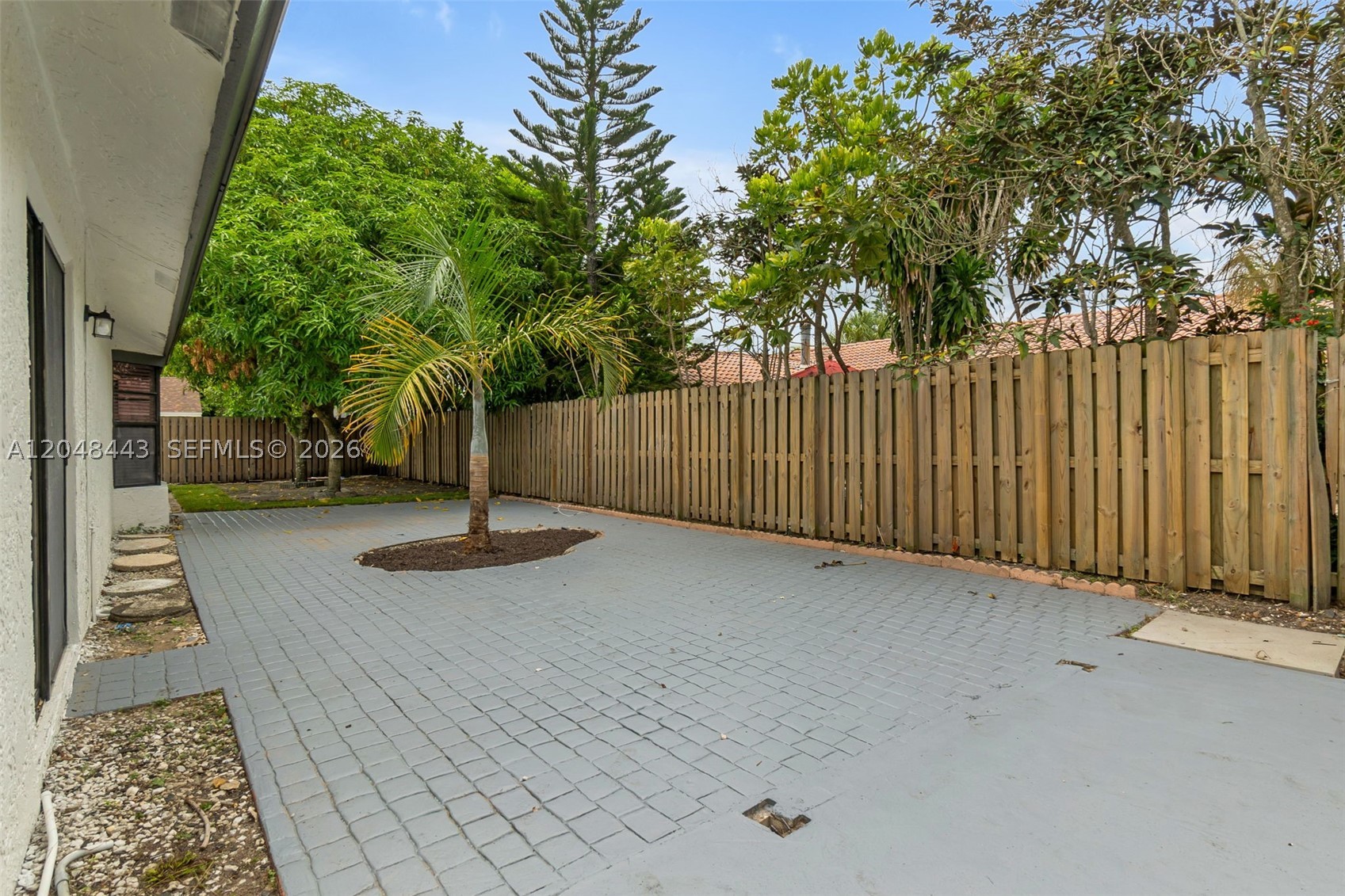 7428 NW 49th Ct, Lauderhill FL 33319