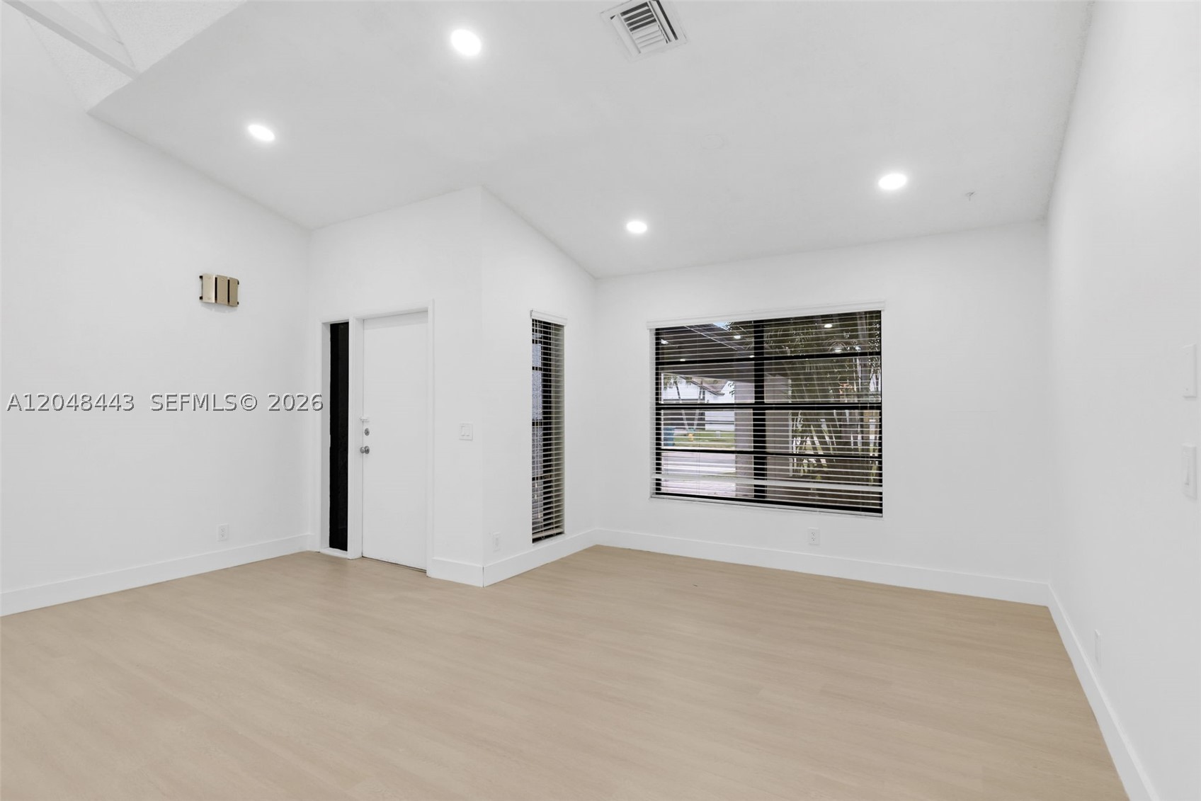 7428 NW 49th Ct, Lauderhill FL 33319