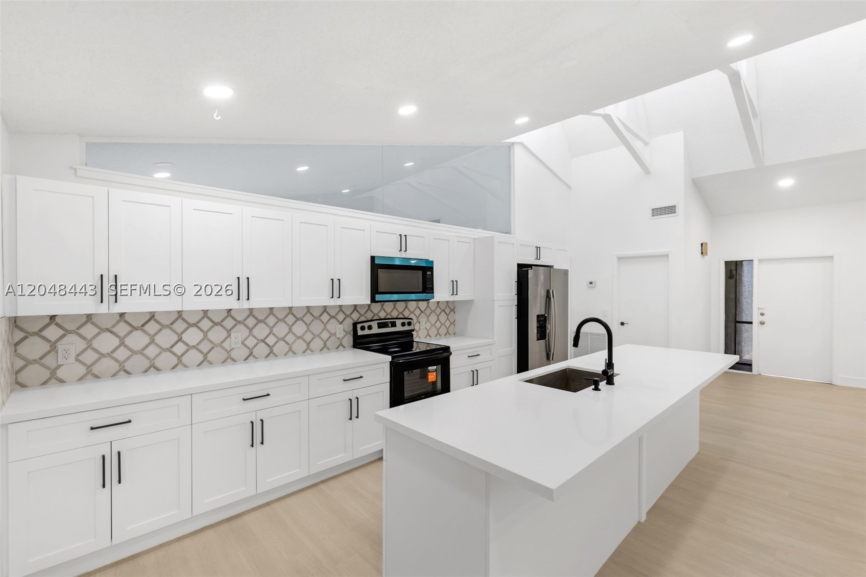7428 NW 49th Ct, Lauderhill FL 33319