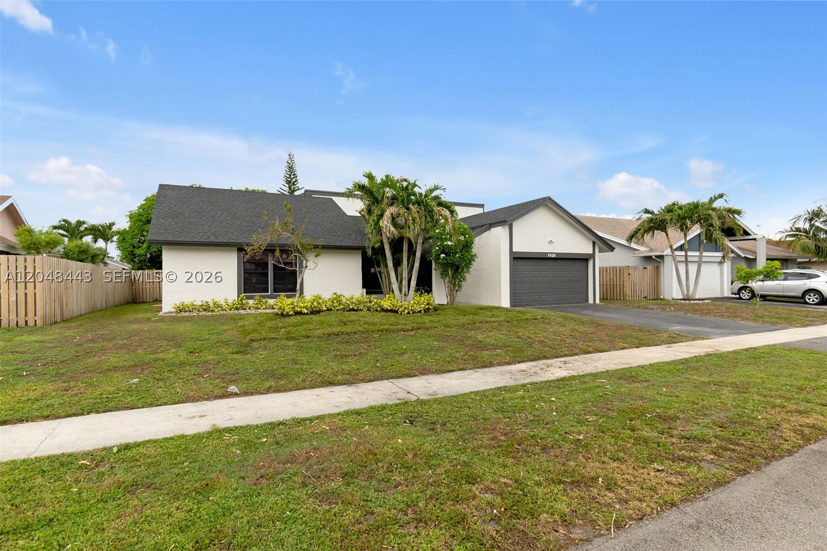7428 NW 49th Ct, Lauderhill FL 33319