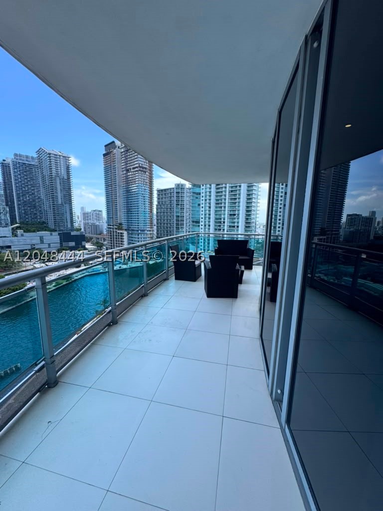 350 S Miami Ave #1902, Miami FL 33130