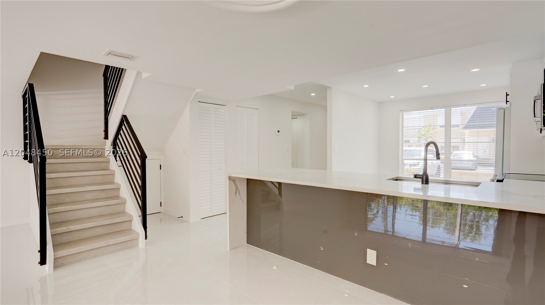 933 NE 24th Ave #169, Hallandale Beach FL 33009
