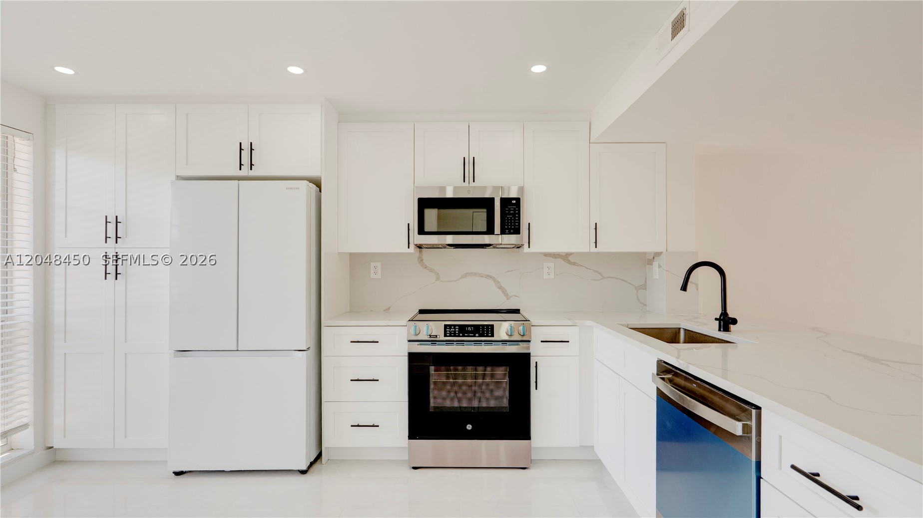 933 NE 24th Ave #169, Hallandale Beach FL 33009