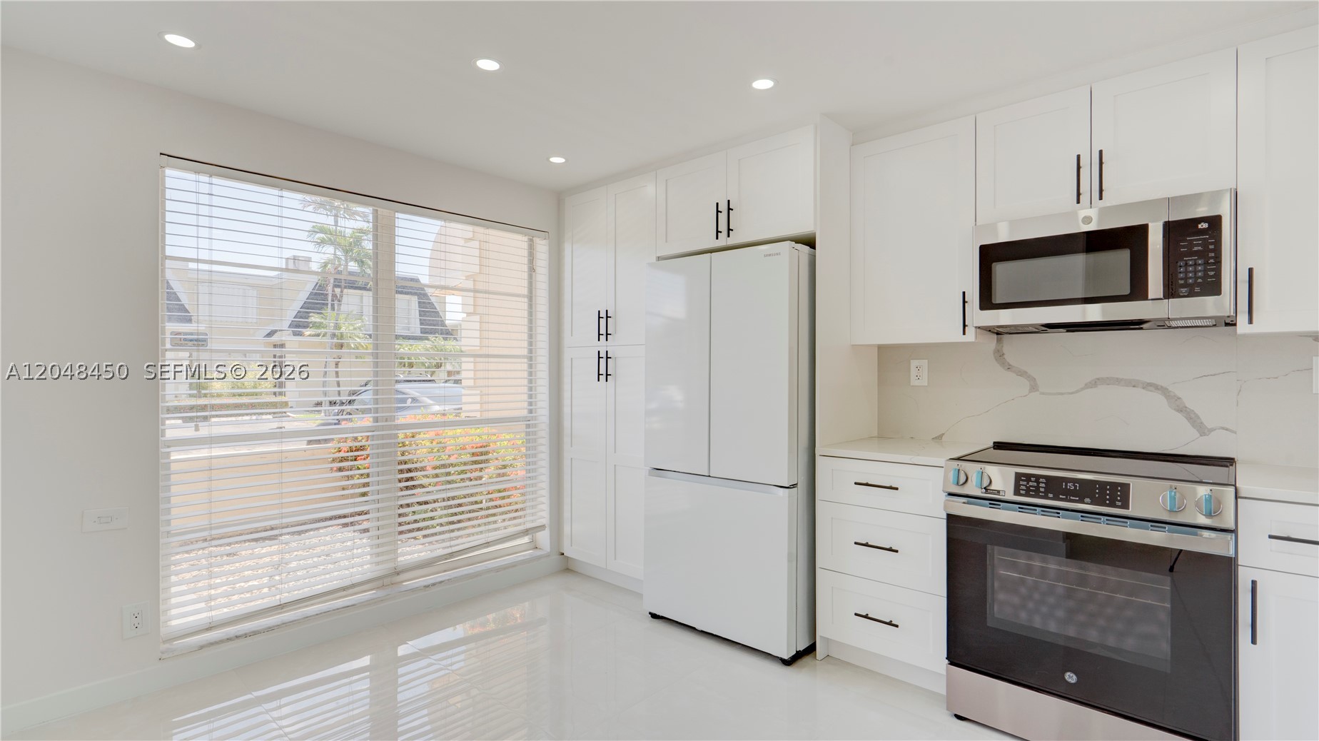 933 NE 24th Ave #169, Hallandale Beach FL 33009