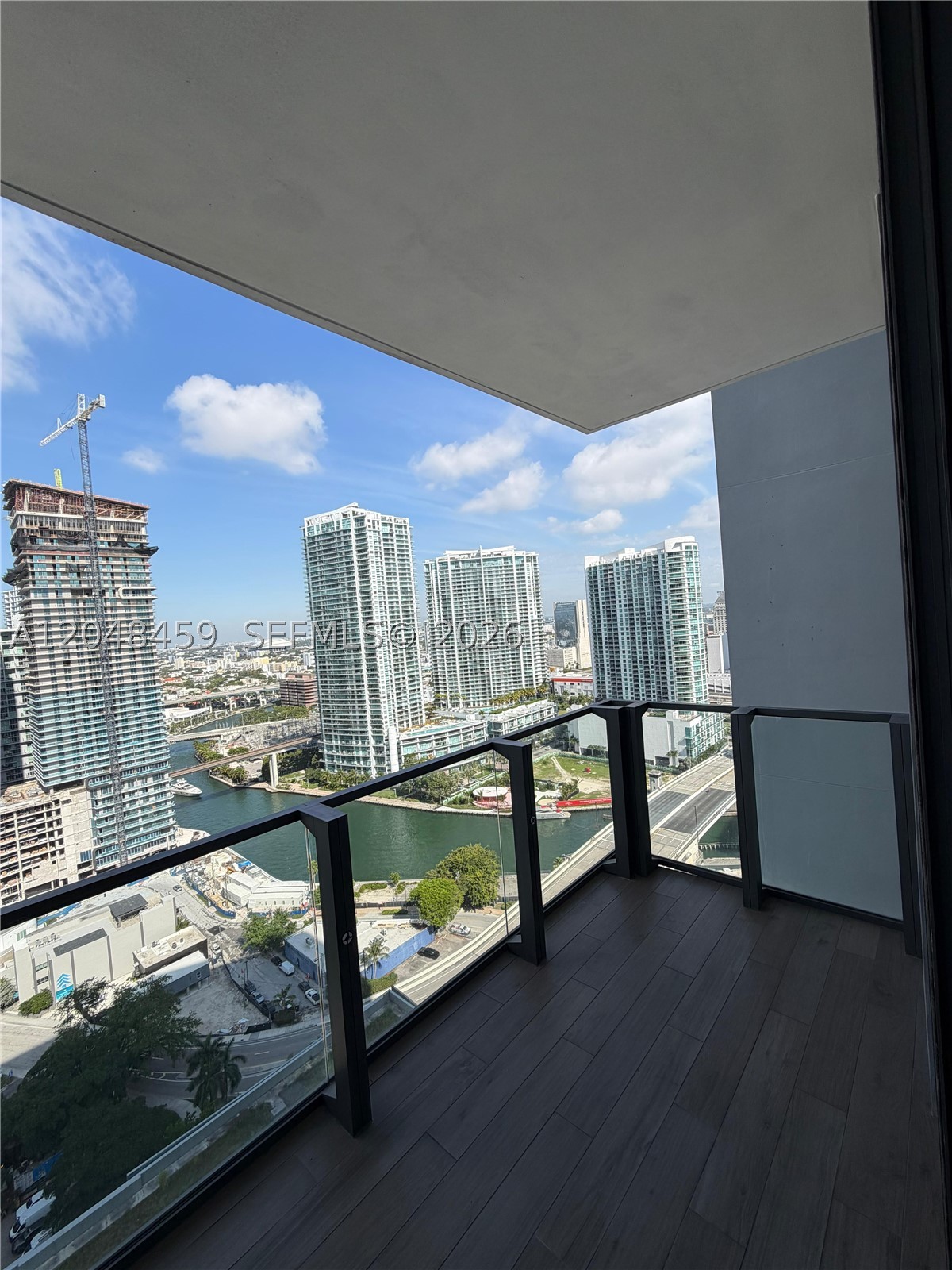 68 SE 6th St #2506, Miami FL 33131