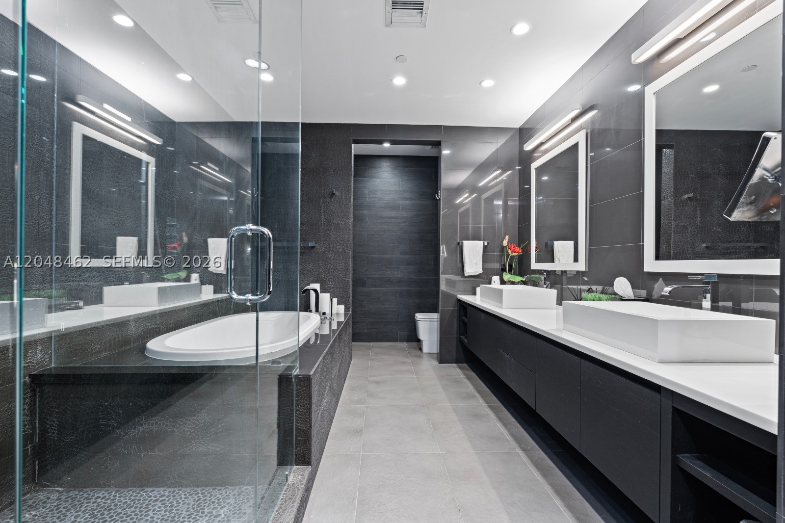1425 Brickell Ave #42E, Miami FL 33131