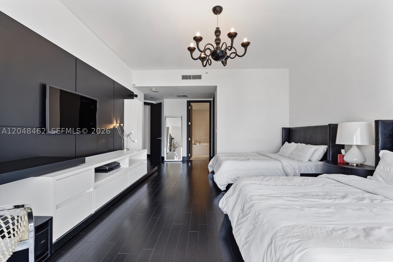 1425 Brickell Ave #42E, Miami FL 33131