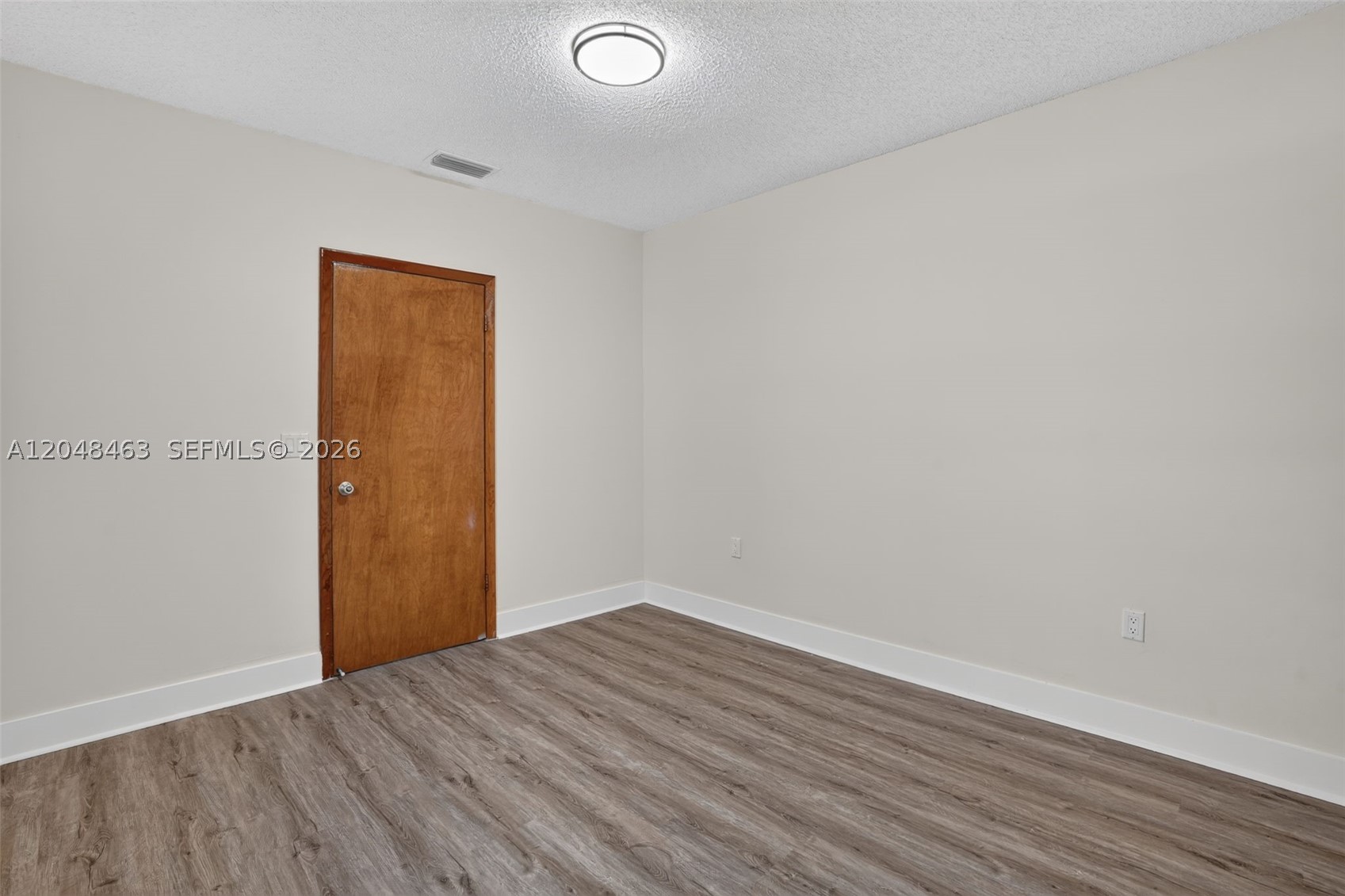 2323 NW 1st St, Miami FL 33125