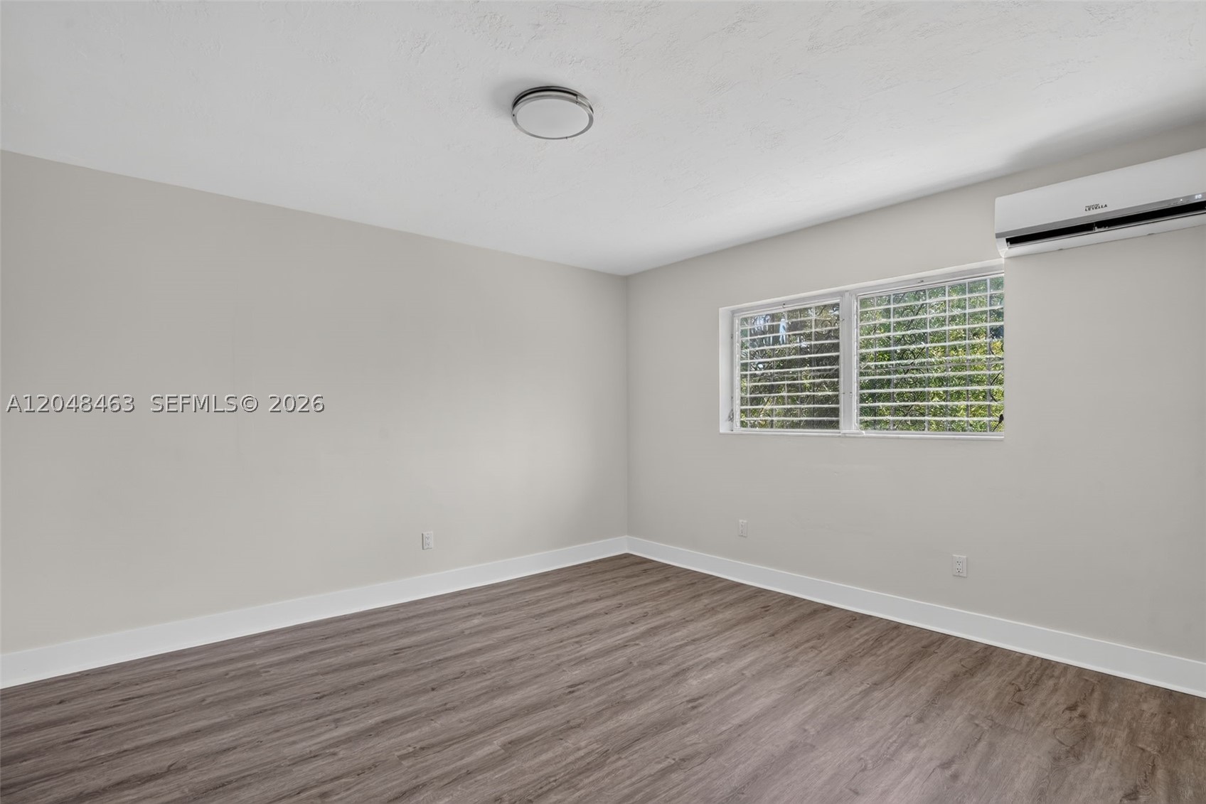 2323 NW 1st St, Miami FL 33125