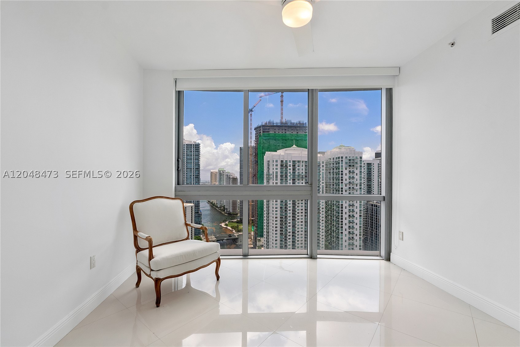 350 S Miami Ave #3702, Miami FL 33130