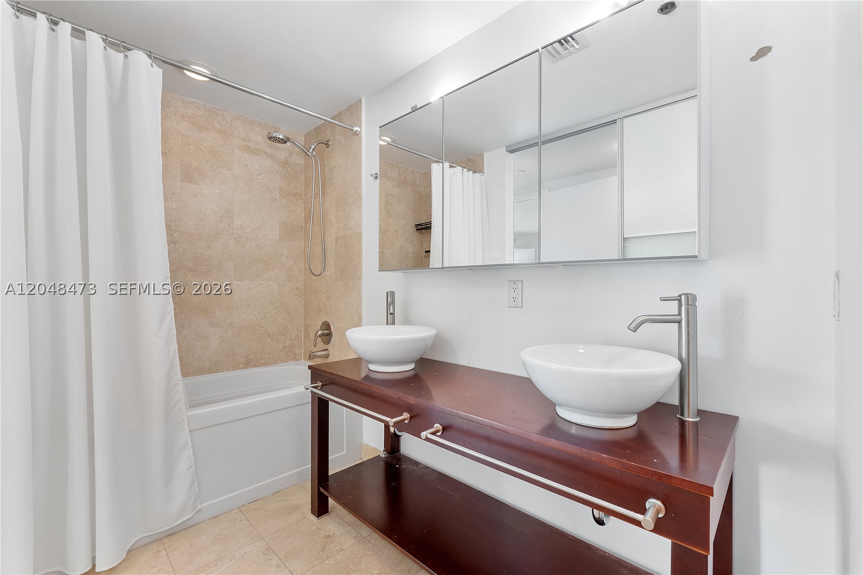 350 S Miami Ave #3702, Miami FL 33130
