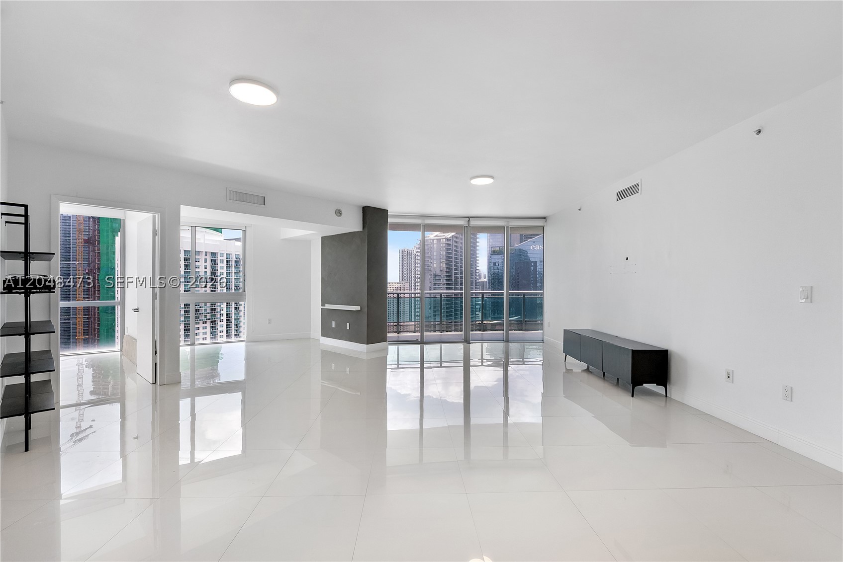 350 S Miami Ave #3702, Miami FL 33130