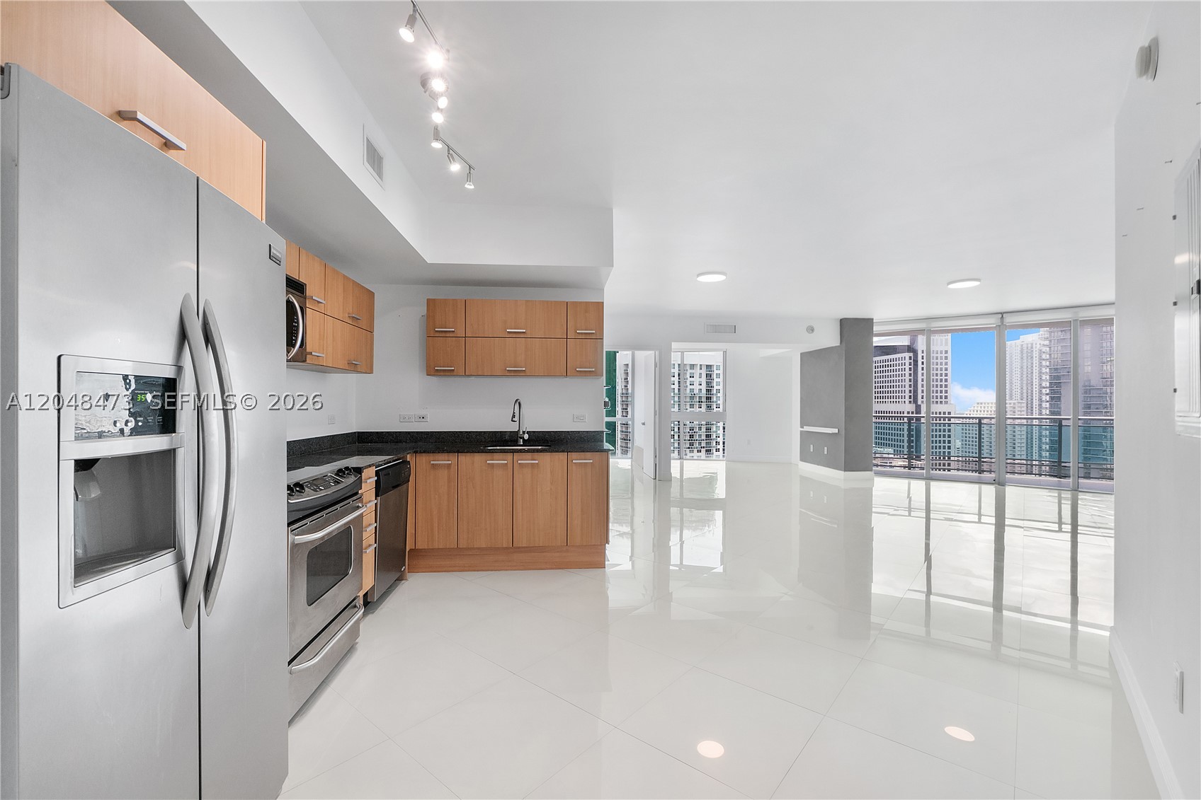 350 S Miami Ave #3702, Miami FL 33130