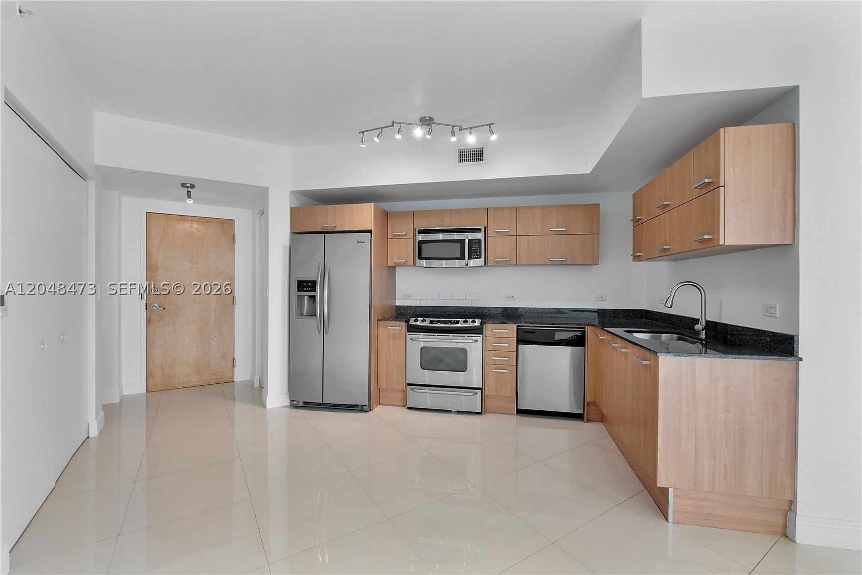 350 S Miami Ave #3702, Miami FL 33130