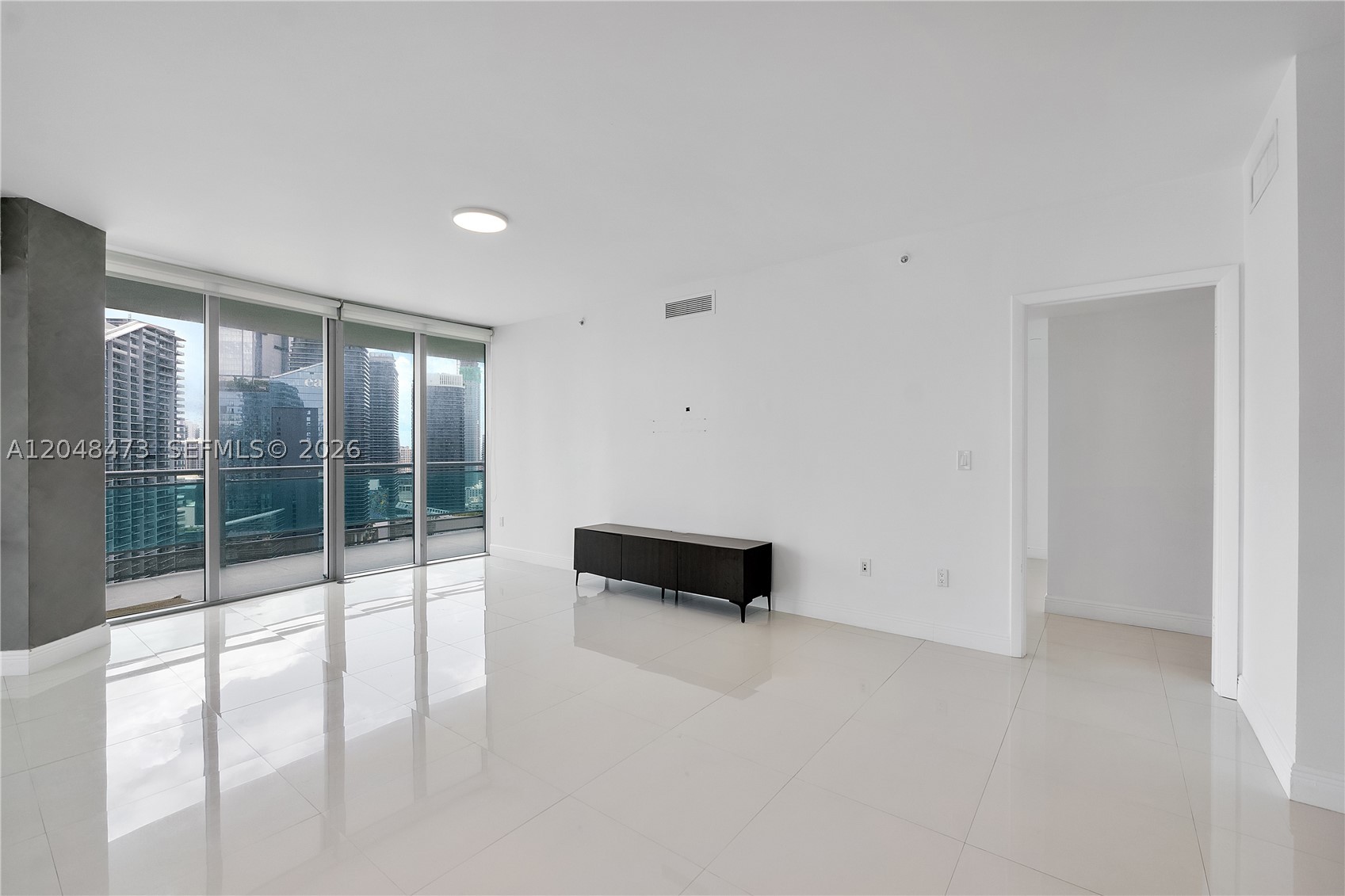 350 S Miami Ave #3702, Miami FL 33130