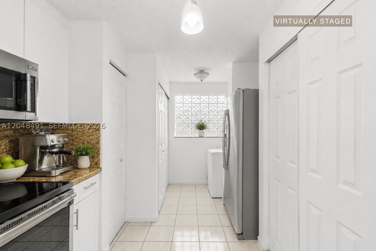 10014 Hammocks Blvd #204-4, Miami FL 33196