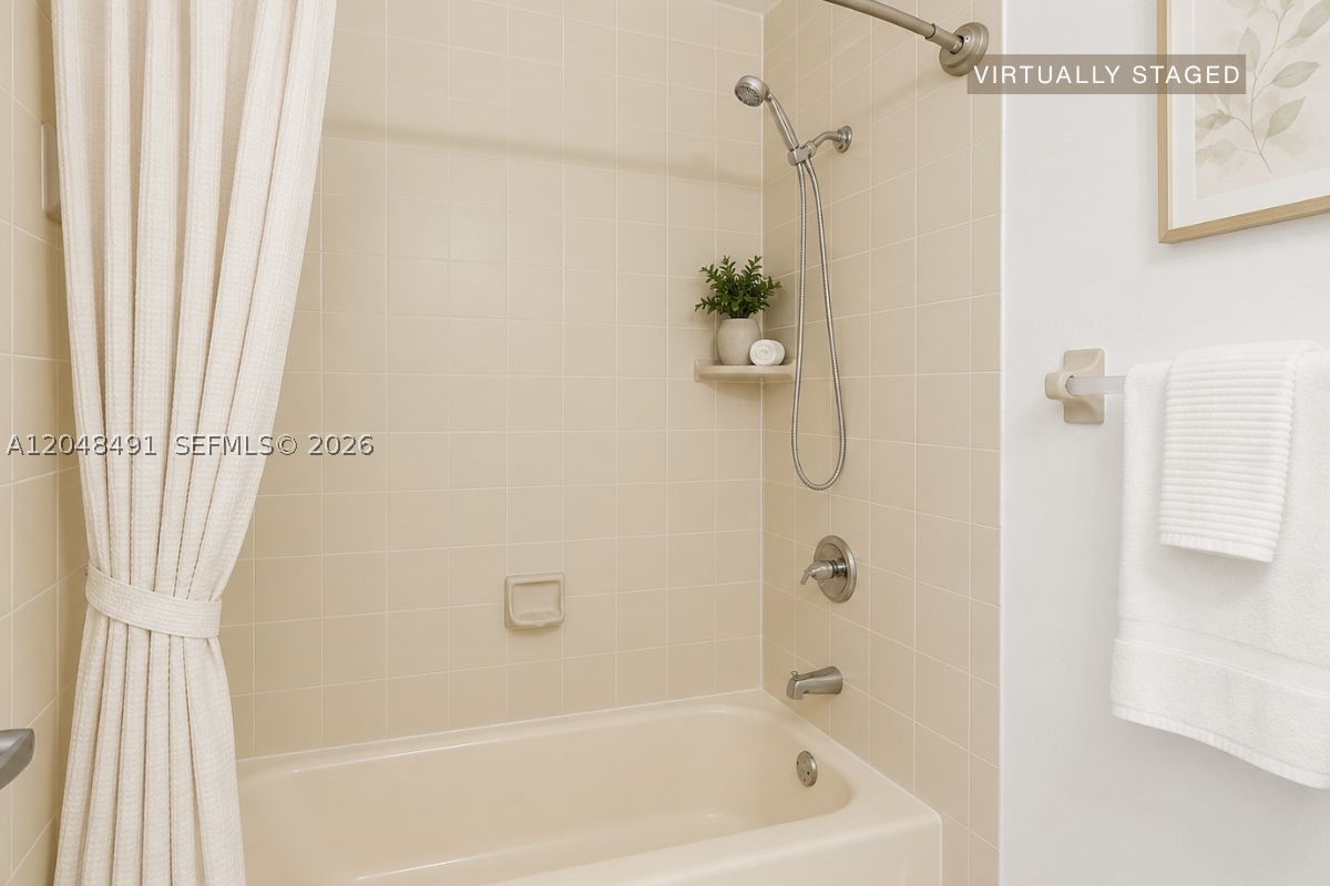 10014 Hammocks Blvd #204-4, Miami FL 33196