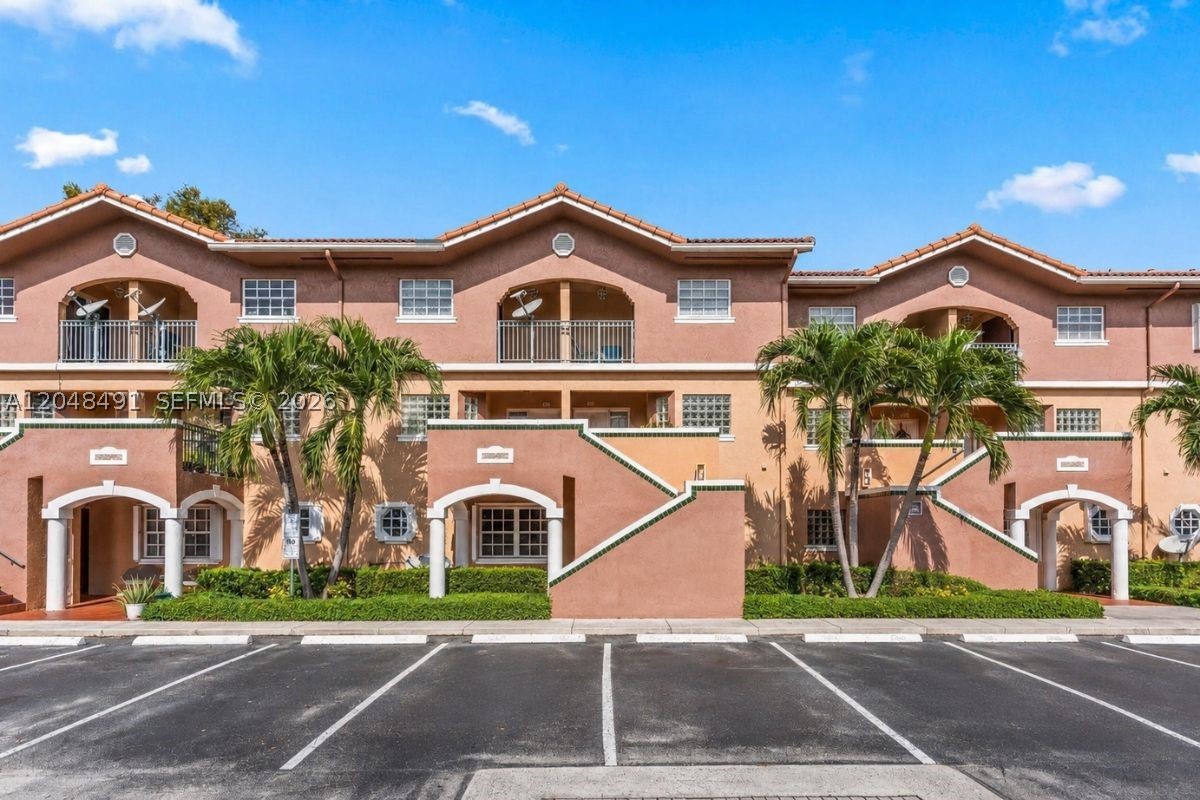 10014 Hammocks Blvd #204-4, Miami FL 33196