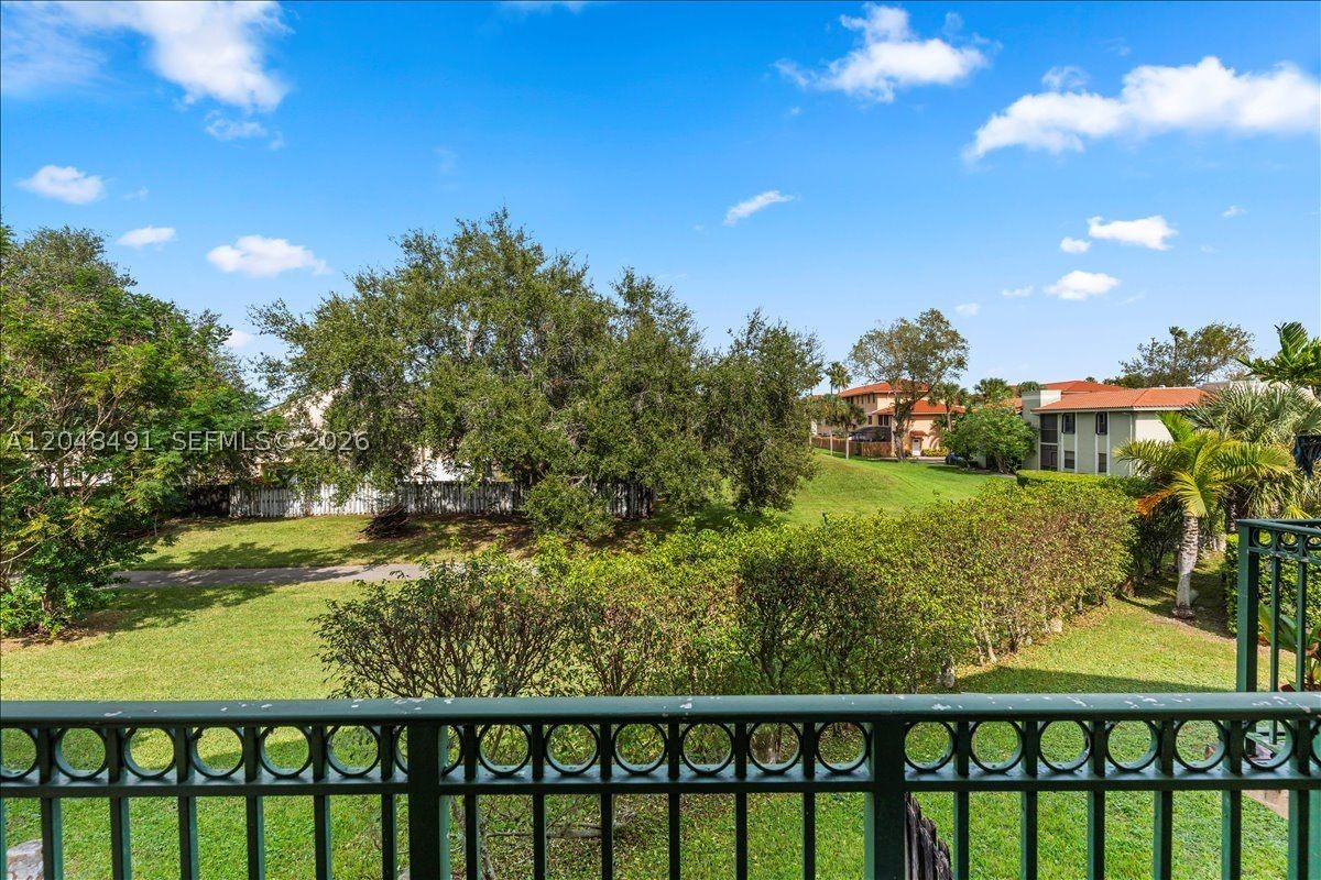 10014 Hammocks Blvd #204-4, Miami FL 33196