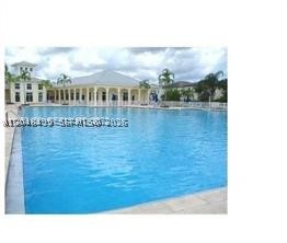 2720 NE 3rd Dr #102, Homestead FL 33033