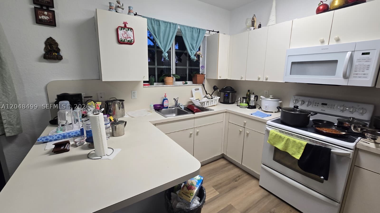 2720 NE 3rd Dr #102, Homestead FL 33033