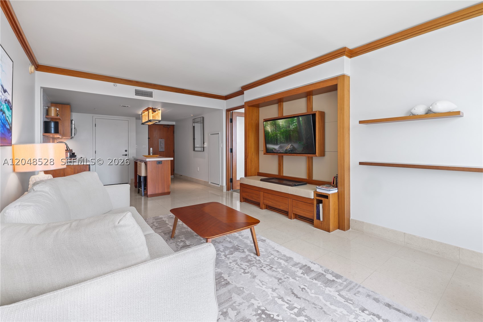 6801 Collins Ave #516, Miami Beach FL 33141