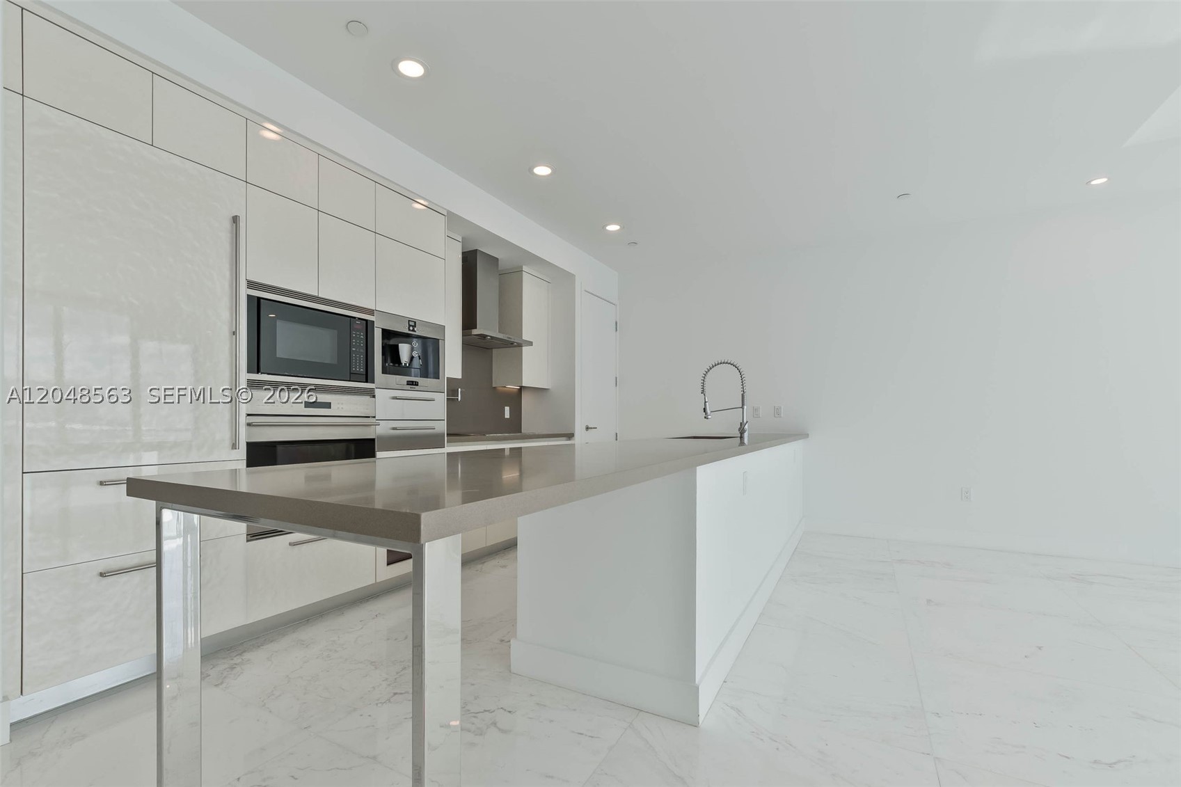 17475 Collins Ave #2003, Sunny Isles Beach FL 33160