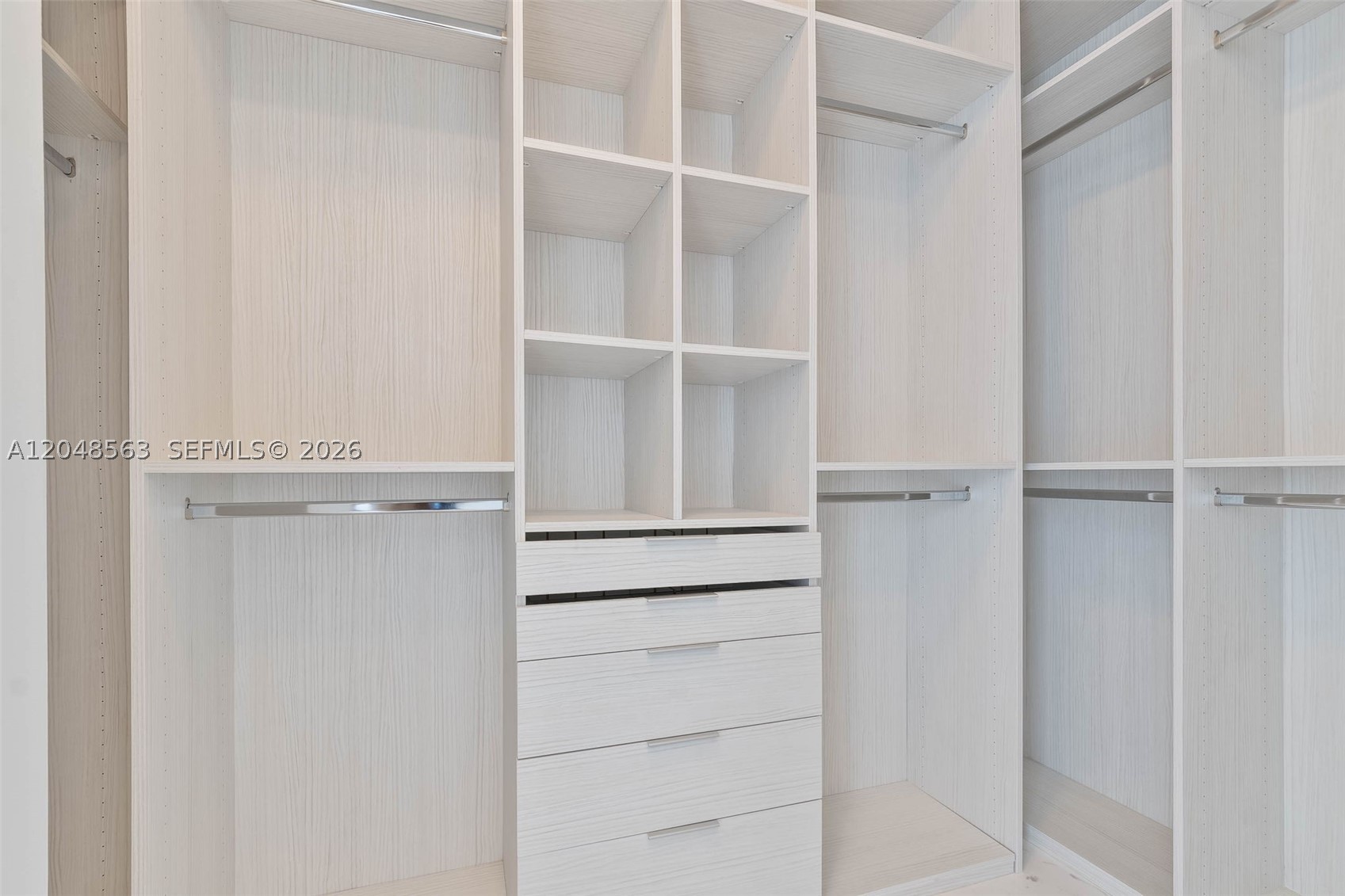 17475 Collins Ave #2003, Sunny Isles Beach FL 33160